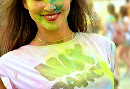 Краски Холи