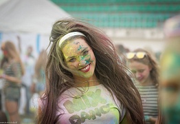 Краски Холи